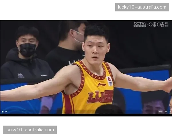杨学增关键时刻战术布置见效，山西进攻篮板战术锁定胜局